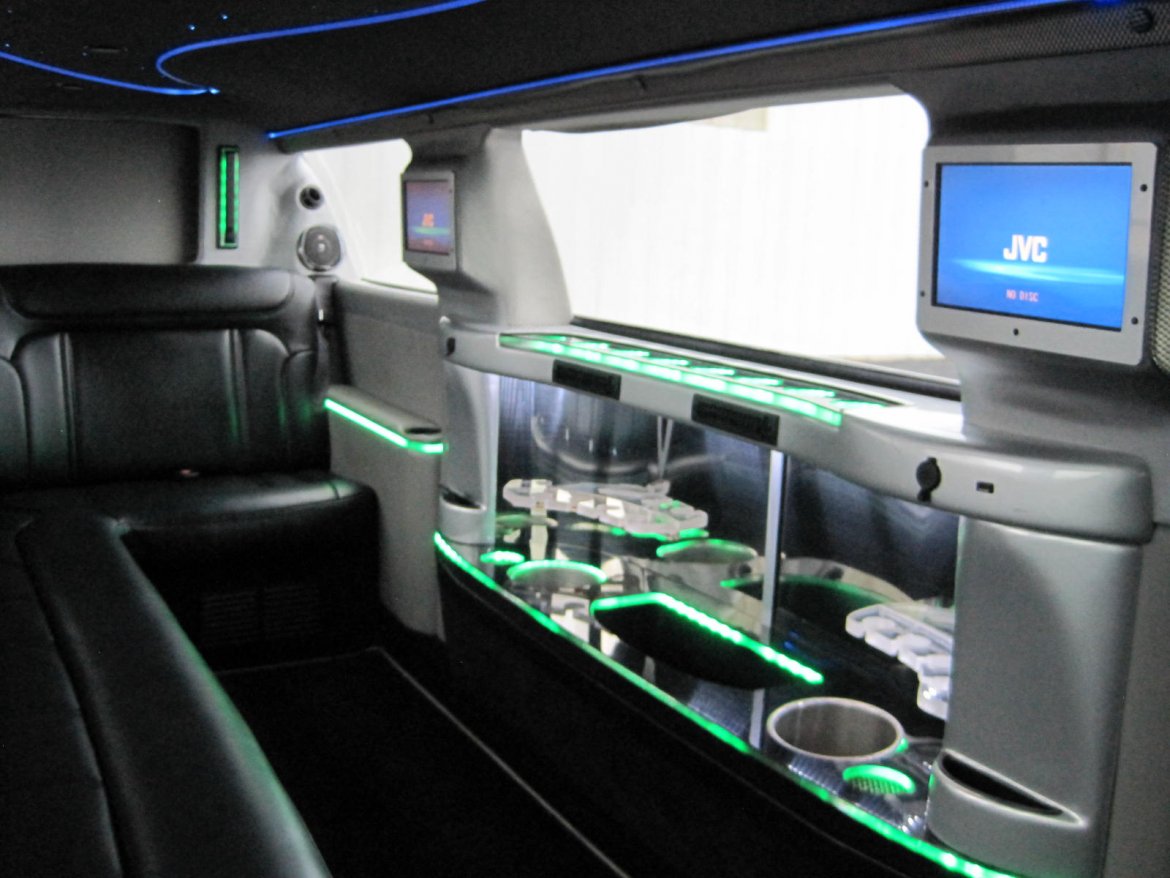 Limousine for Sale in Ozark, MO - Photo 15