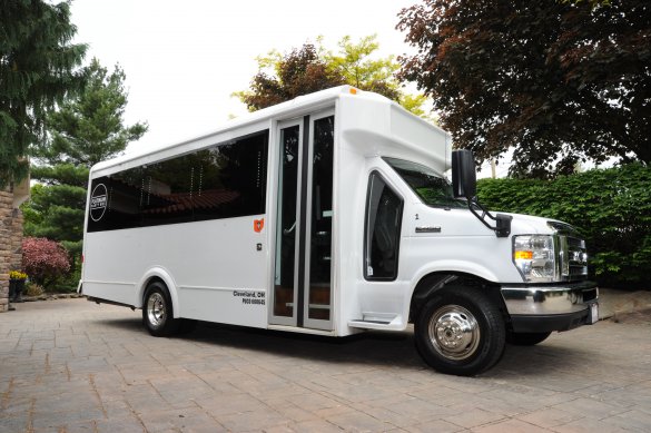 2014 Ford E-450 Limo Bus for Sale in cleveland, OH - Photo 3