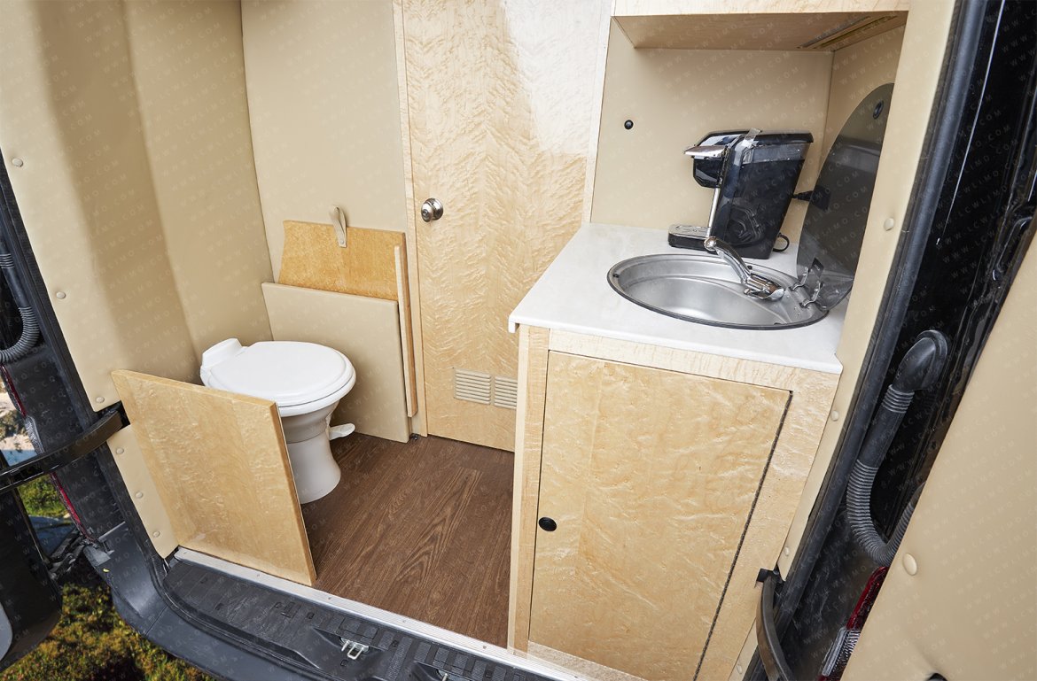 Sprinter for Sale in San Antonio, TX - Photo 9
