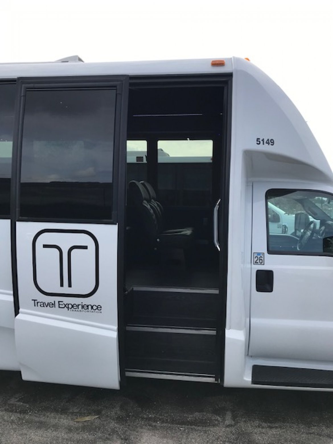 Executive Shuttle for Sale in Riverside, CA - Photo 8