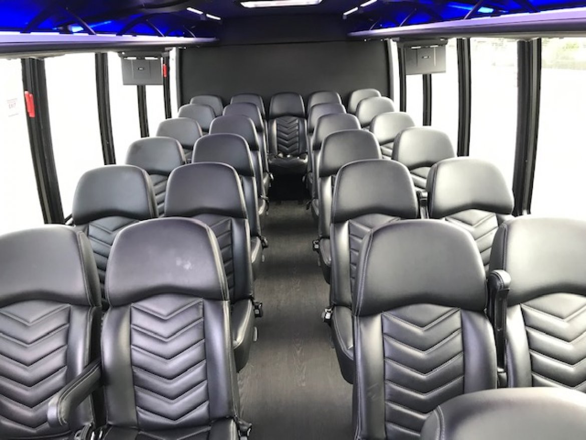 Executive Shuttle for Sale in Riverside, CA - Photo 12