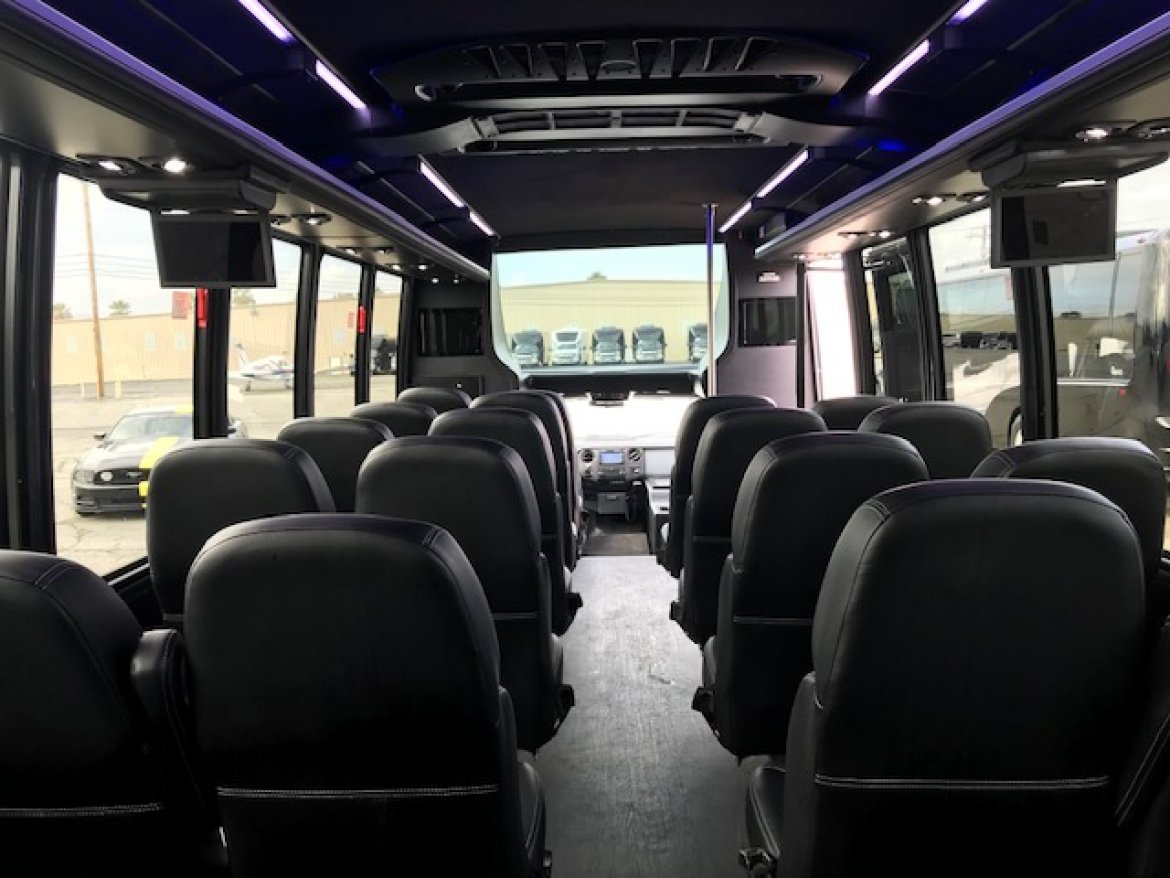 Executive Shuttle for Sale in Riverside, CA - Photo 14