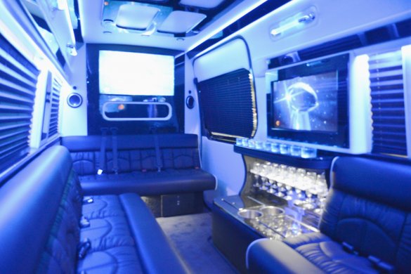 2018 Mercedes-Benz 3500 Sprinter for Sale in Oaklyn, NJ - Main Photo