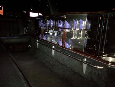 2007 Lincoln Town Car Sedan for Sale in Trenton, New Jersey, US - Photo 3