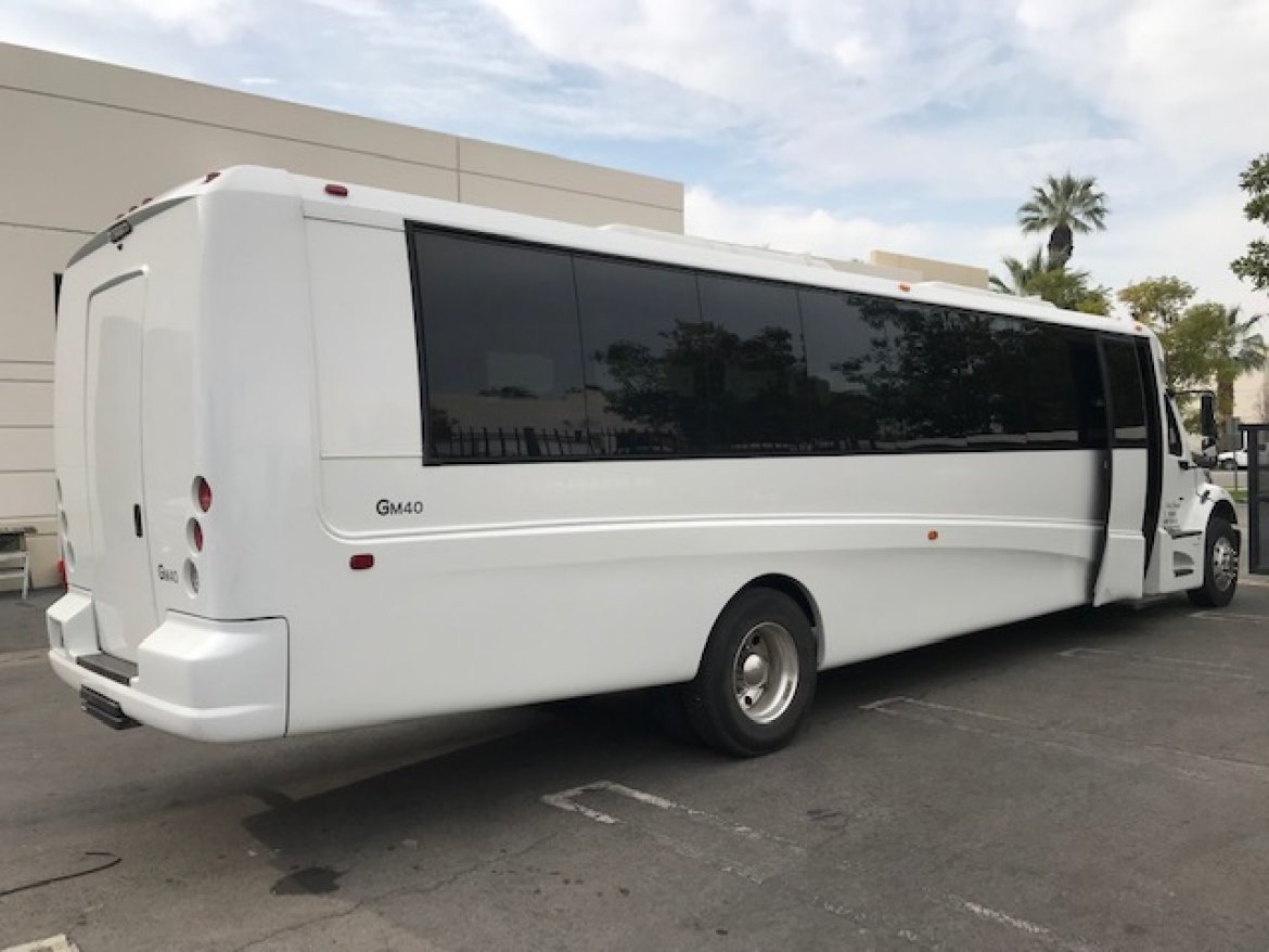 Executive Shuttle for Sale in Riverside, CA - Photo 5