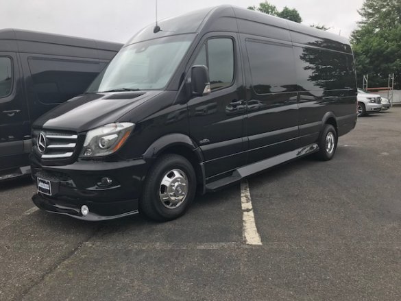 2019 Mercedes-Benz 3500 Sprinter for Sale in Oaklyn, NJ - Photo 3