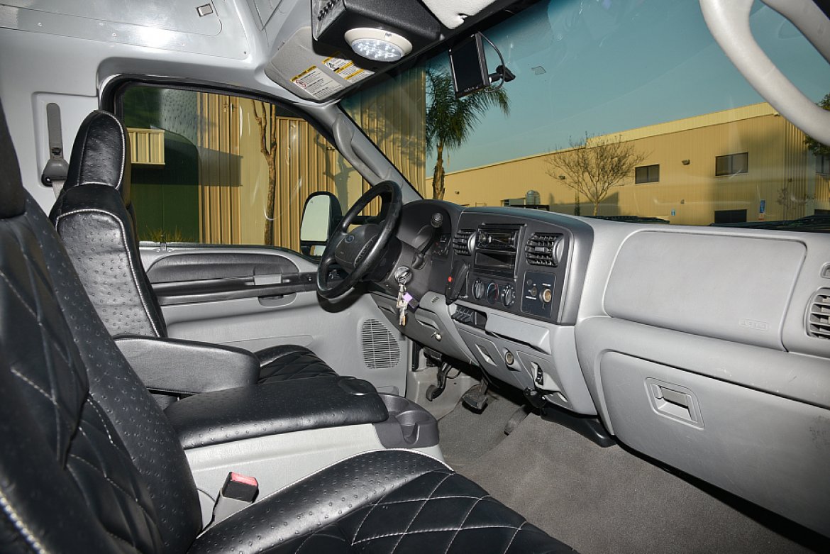 Limo Bus for Sale in Fontana, CA - Photo 10