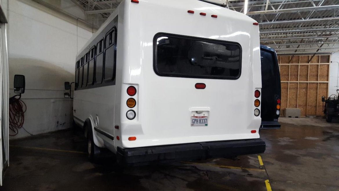 Limo Bus for Sale in Ravenna, OH - Photo 9
