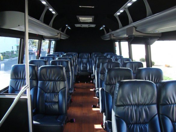 2014 Ford F-550 Shuttle Bus for Sale in Carson, CA - Main Photo