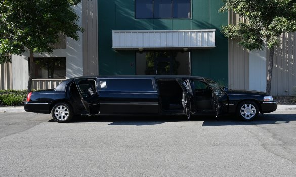 2008 Lincoln Town Car Limousine for Sale in Fontana, CA - Main Photo