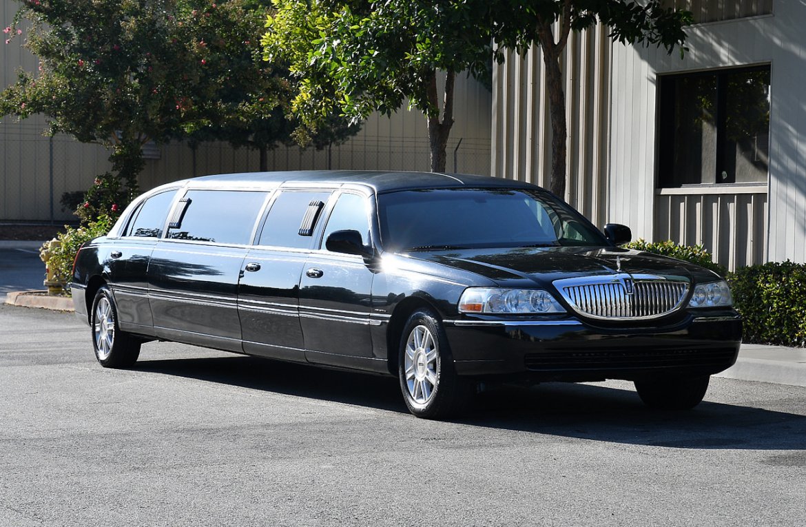 Limousine for Sale in Fontana, CA - Photo 7