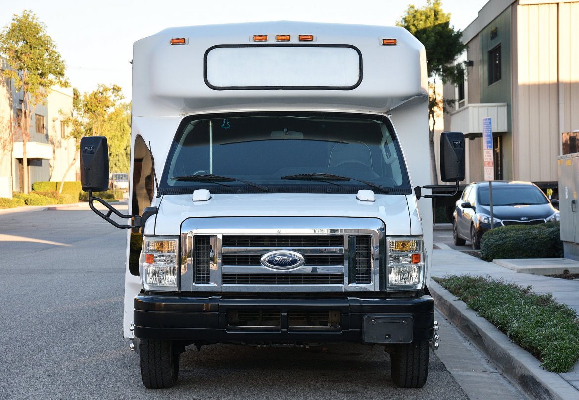 Limo Bus for Sale in Fontana, CA - Photo 3