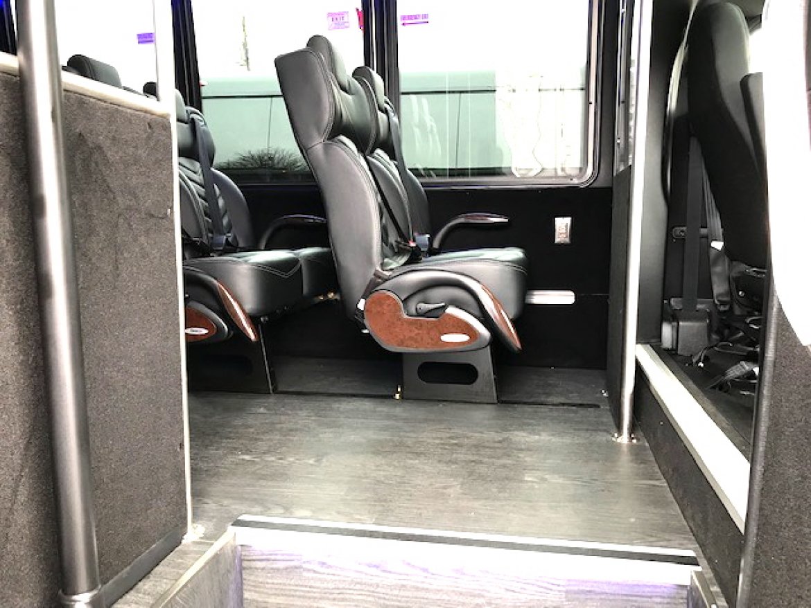 Shuttle Bus for Sale in Oaklyn, NJ - Photo 14