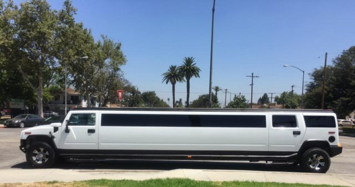 Limousine for sale: 2006 Hummer H2 200"