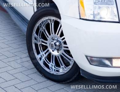 2007 Cadillac Escalade  Limousine