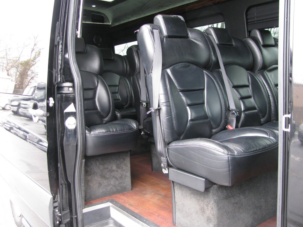 Executive Shuttle for Sale in Nashville, TN - Photo 7