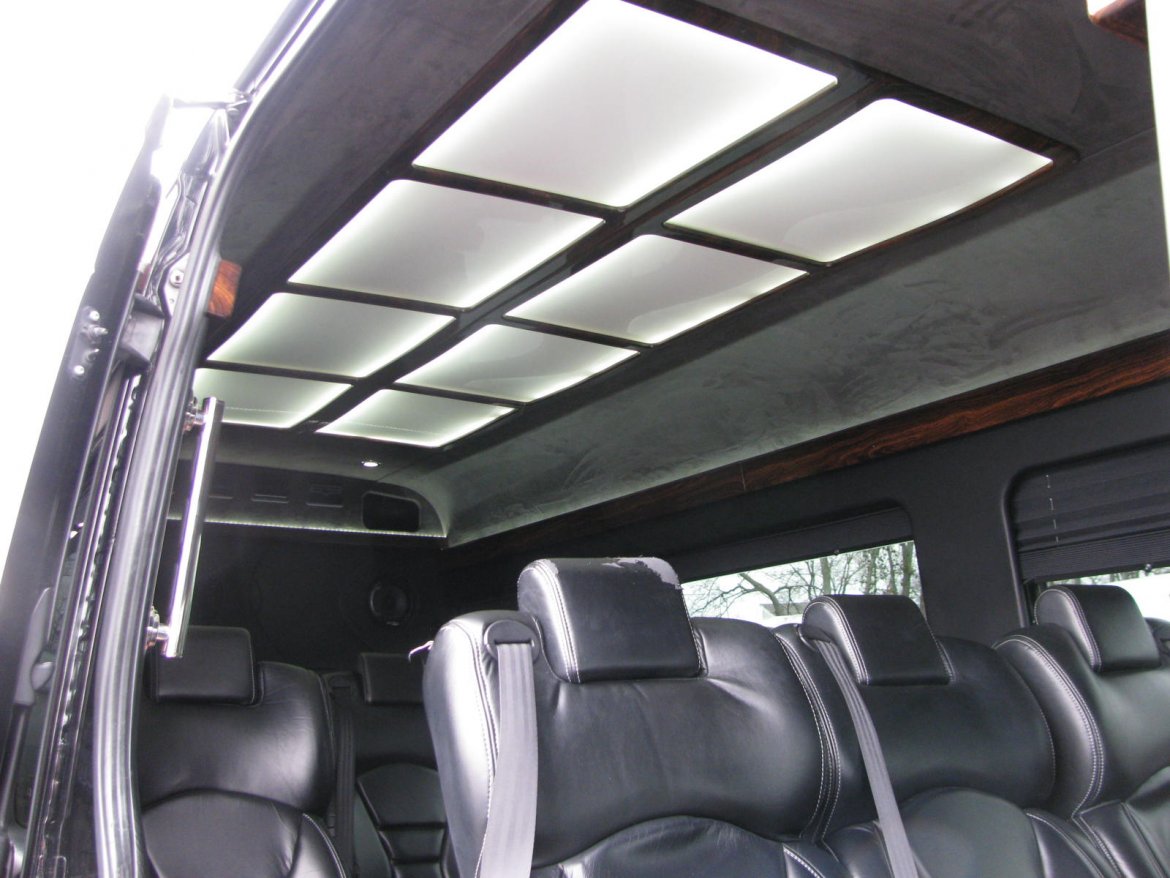 Executive Shuttle for Sale in Nashville, TN - Photo 8