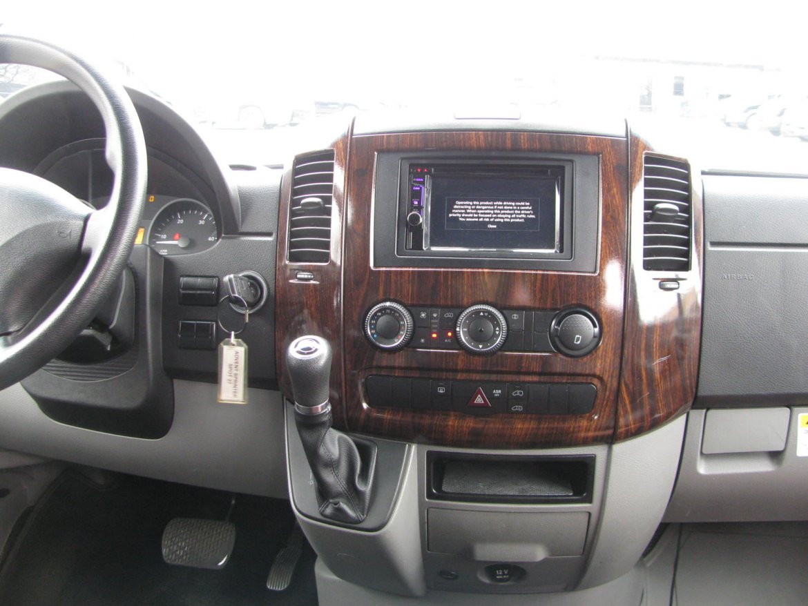 Executive Shuttle for Sale in Nashville, TN - Photo 11