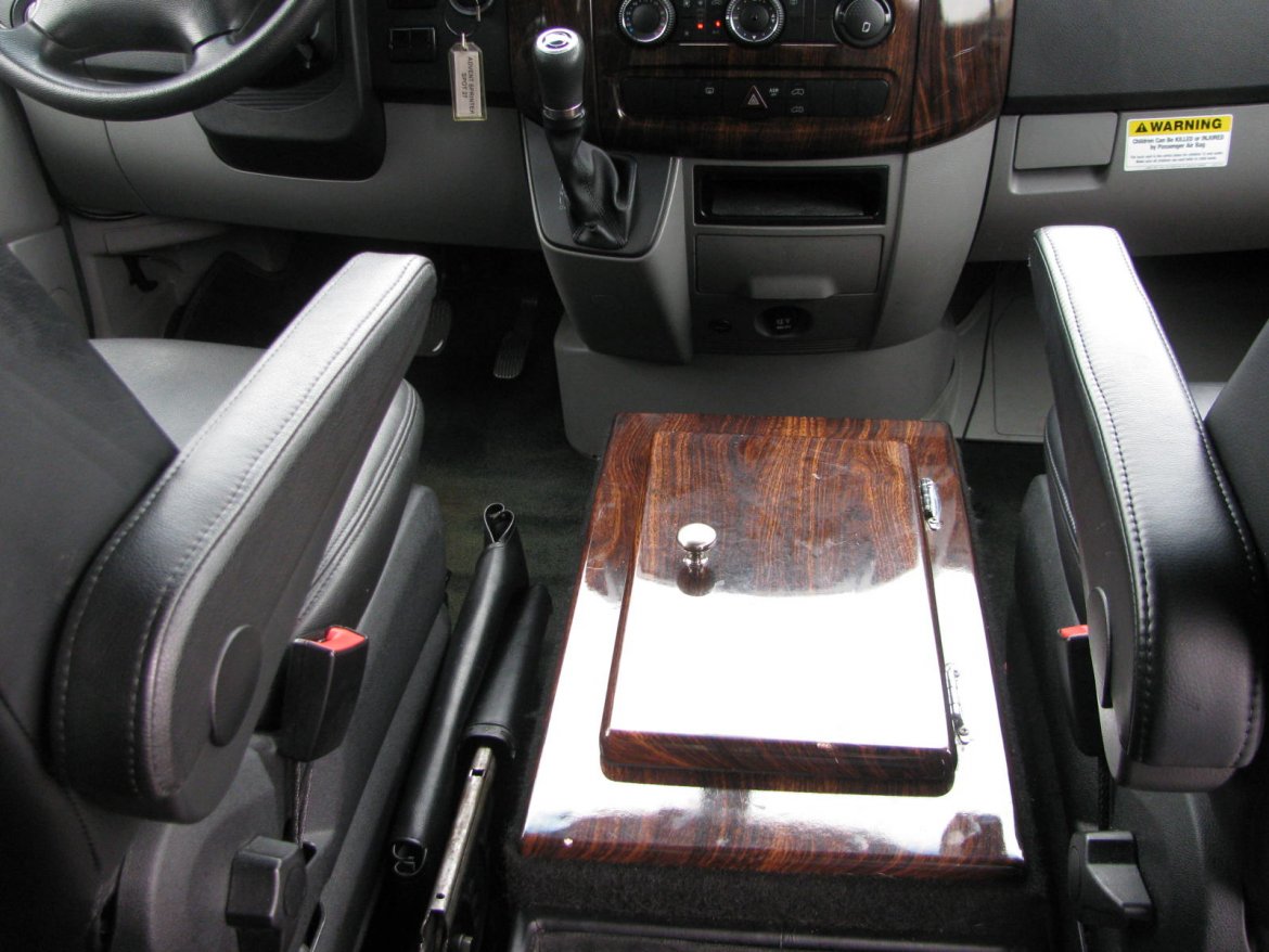 Executive Shuttle for Sale in Nashville, TN - Photo 12