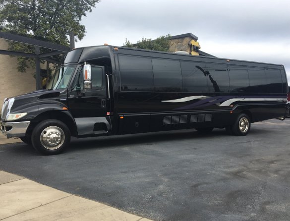 2008 International 3200 Limo Bus for Sale in Richmond, VA - Photo 2