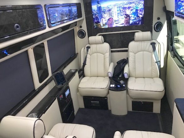 2018 Mercedes-Benz Sprinter 2500 Business Class Sprinter for Sale in Oaklyn, NJ - Photo 2