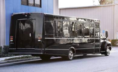 2006 GMC 5500 Limo Bus for Sale in Fontana, California, US - Photo 4