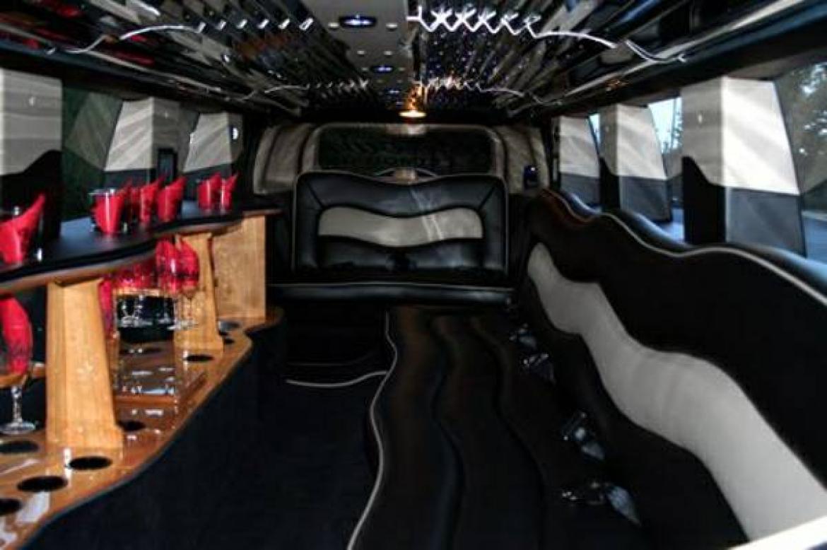 Photo of SUV Stretch for sale: 2008 Hummer H3 Alpha 140" by Springfield