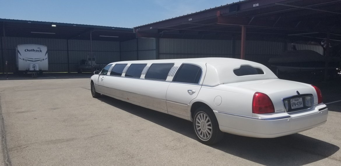 Used 2005 Lincoln Continental for sale WS11994 We Sell Limos