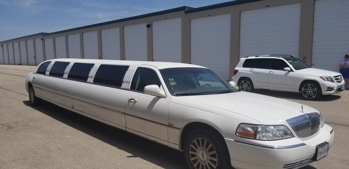 Limousine for sale: 2005 Lincoln Continental 180&quot; by S&amp;R Coach Works