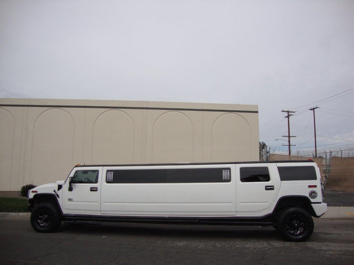 SUV Stretch for Sale in Carson, CA - Photo 3