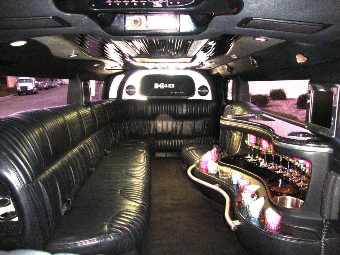 SUV Stretch for Sale in Carson, CA - Photo 20