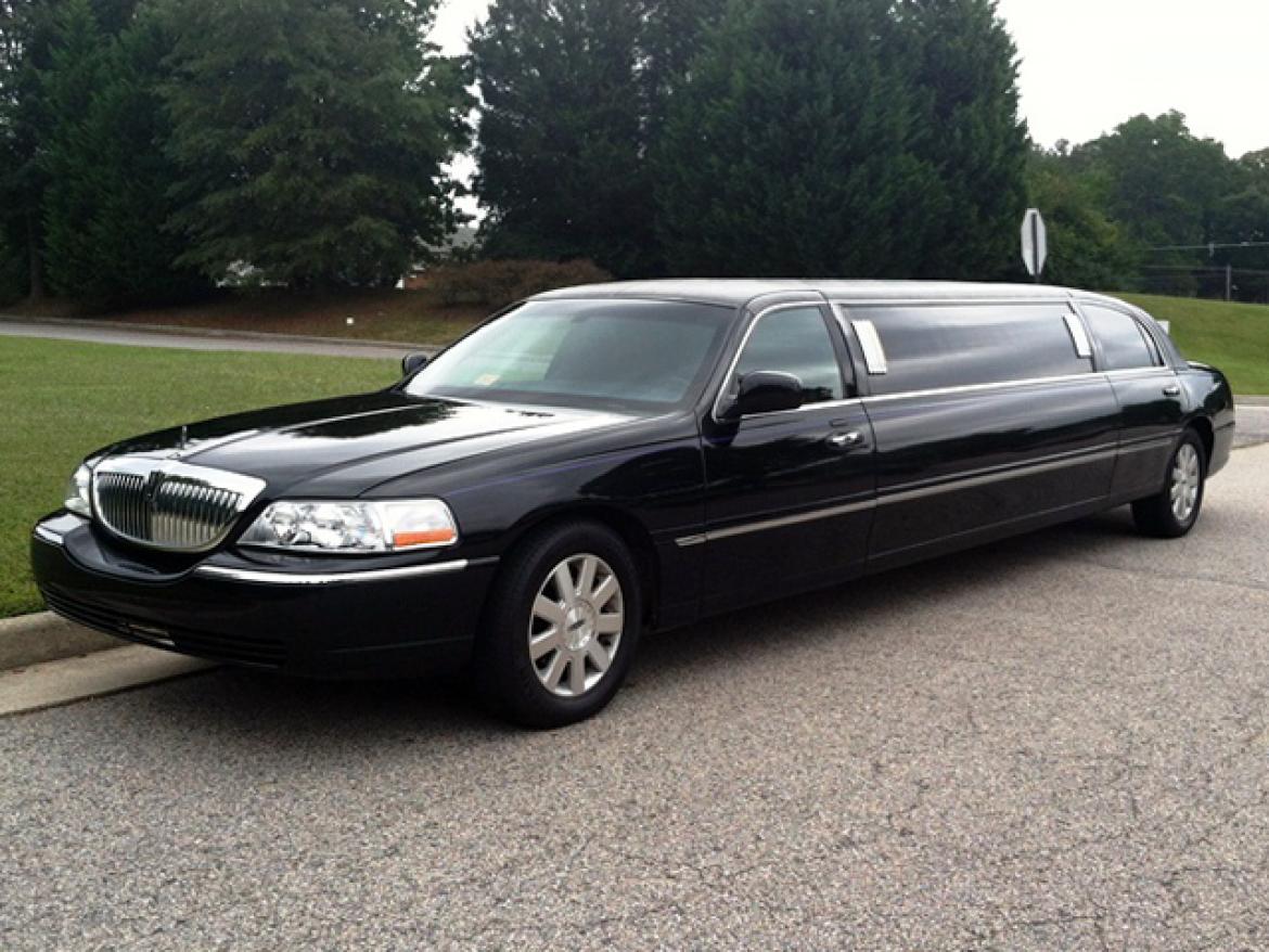 Limousine for sale: 2004 Lincoln Lincoln 100&quot; by Krystal