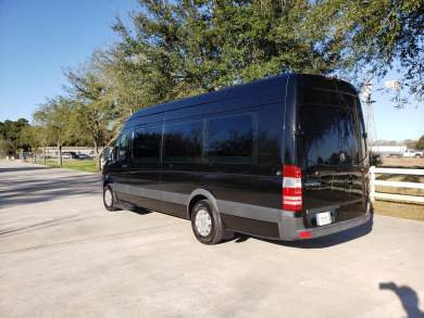 2013 Freightliner Sprinter Sprinter for Sale in Houston, Texas, US - Photo 3