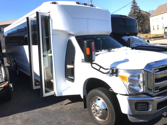 2013 Ford F-550 Shuttle Bus for Sale in Oaklyn, NJ - Main Photo