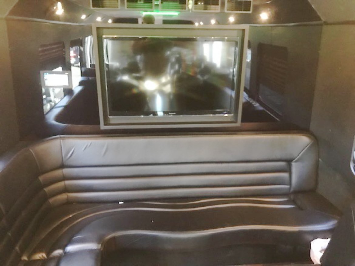 Shuttle Bus for Sale in Oaklyn, NJ - Photo 9