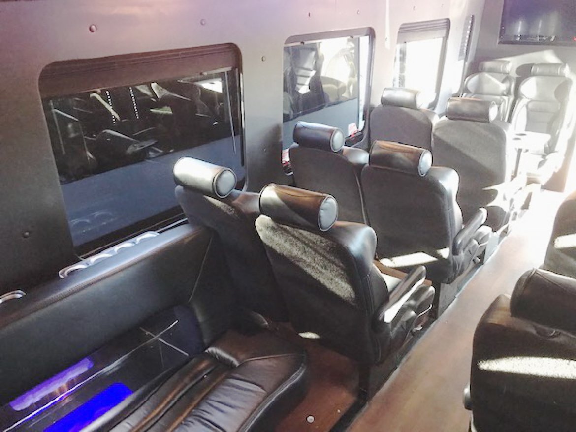 Shuttle Bus for Sale in Oaklyn, NJ - Photo 12