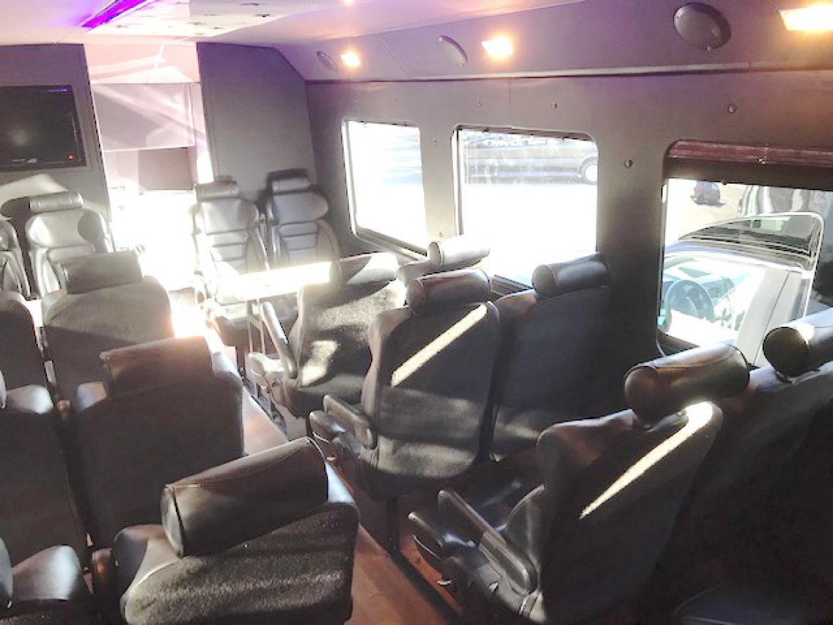 Shuttle Bus for Sale in Oaklyn, NJ - Photo 13