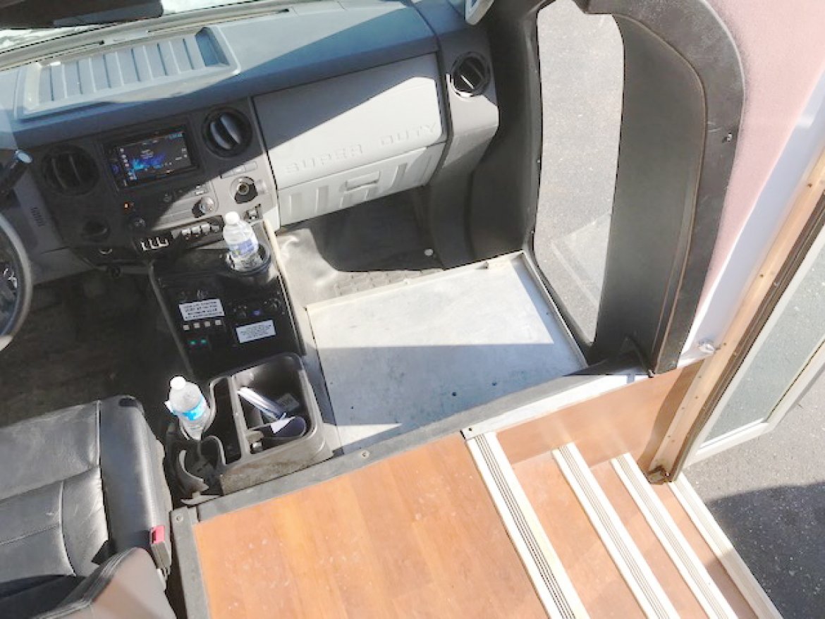Shuttle Bus for Sale in Oaklyn, NJ - Photo 17