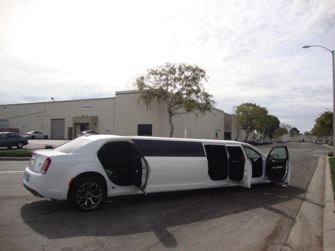 Limousine for Sale in carson, CA - Photo 10