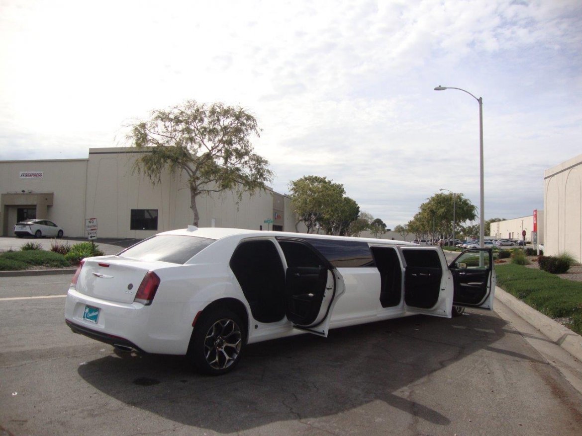 Limousine for Sale in carson, CA - Photo 11