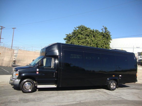 2014 Ford E-450 Shuttle Bus for Sale in carson, CA - Photo 3
