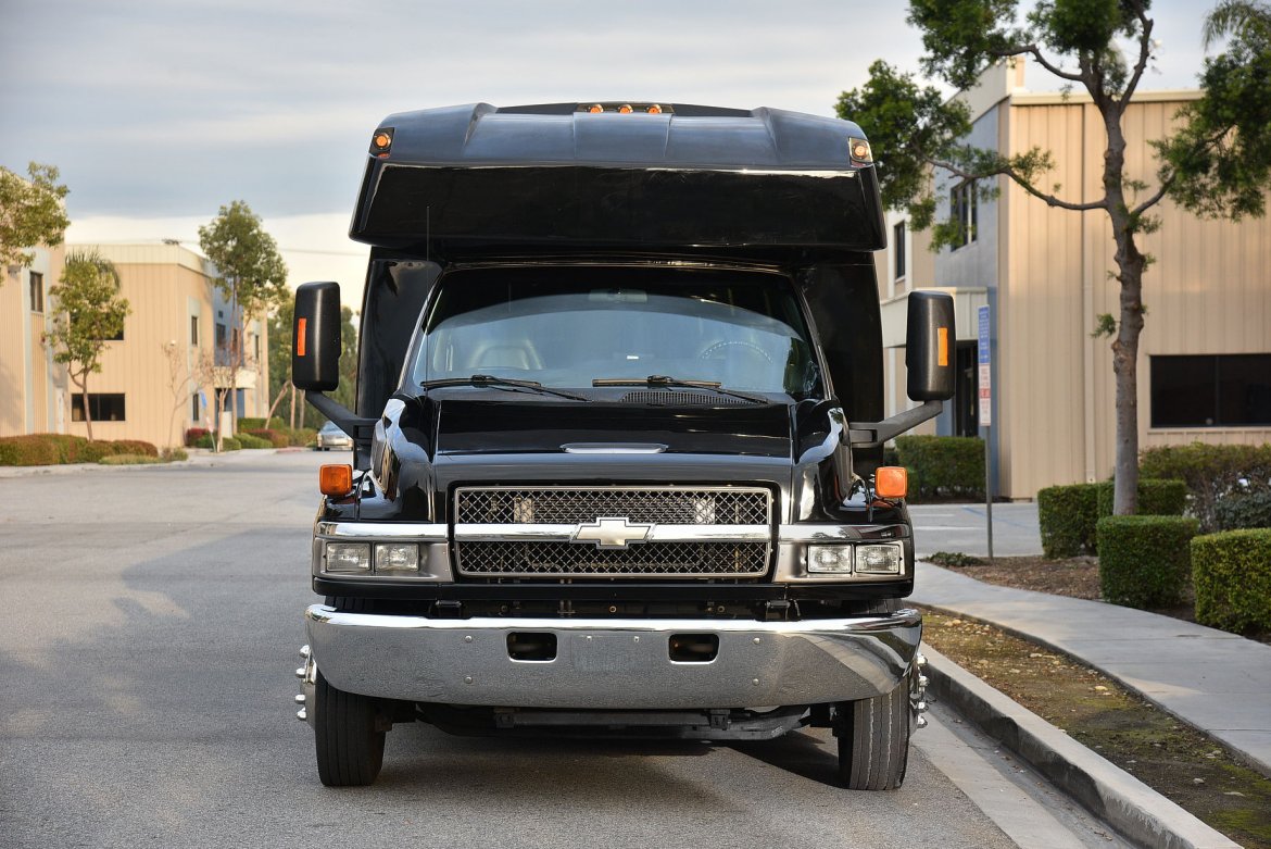 Limo Bus for Sale in Fontana, CA - Photo 3