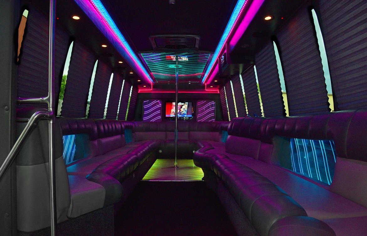 Limo Bus for Sale in Fontana, CA - Photo 13
