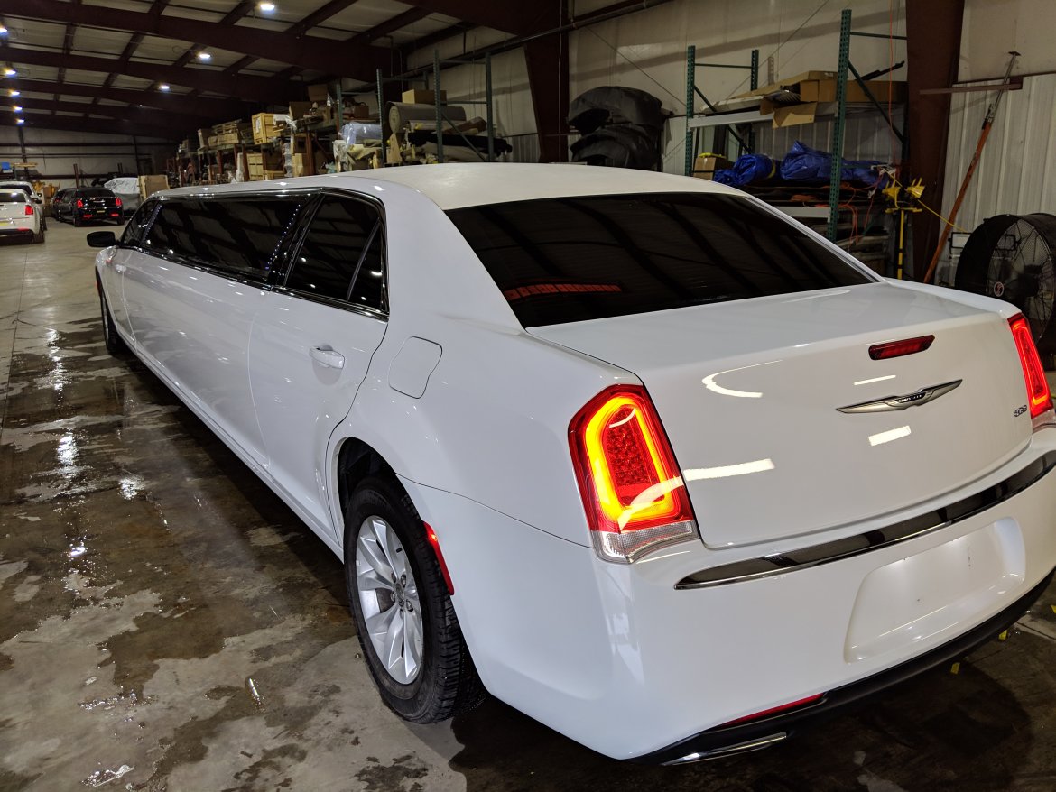 Limousine for Sale in springfield, MO - Photo 4