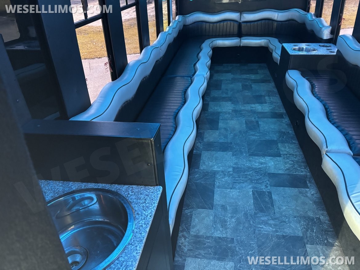 Limo Bus for Sale in Kieler, WI - Photo 17