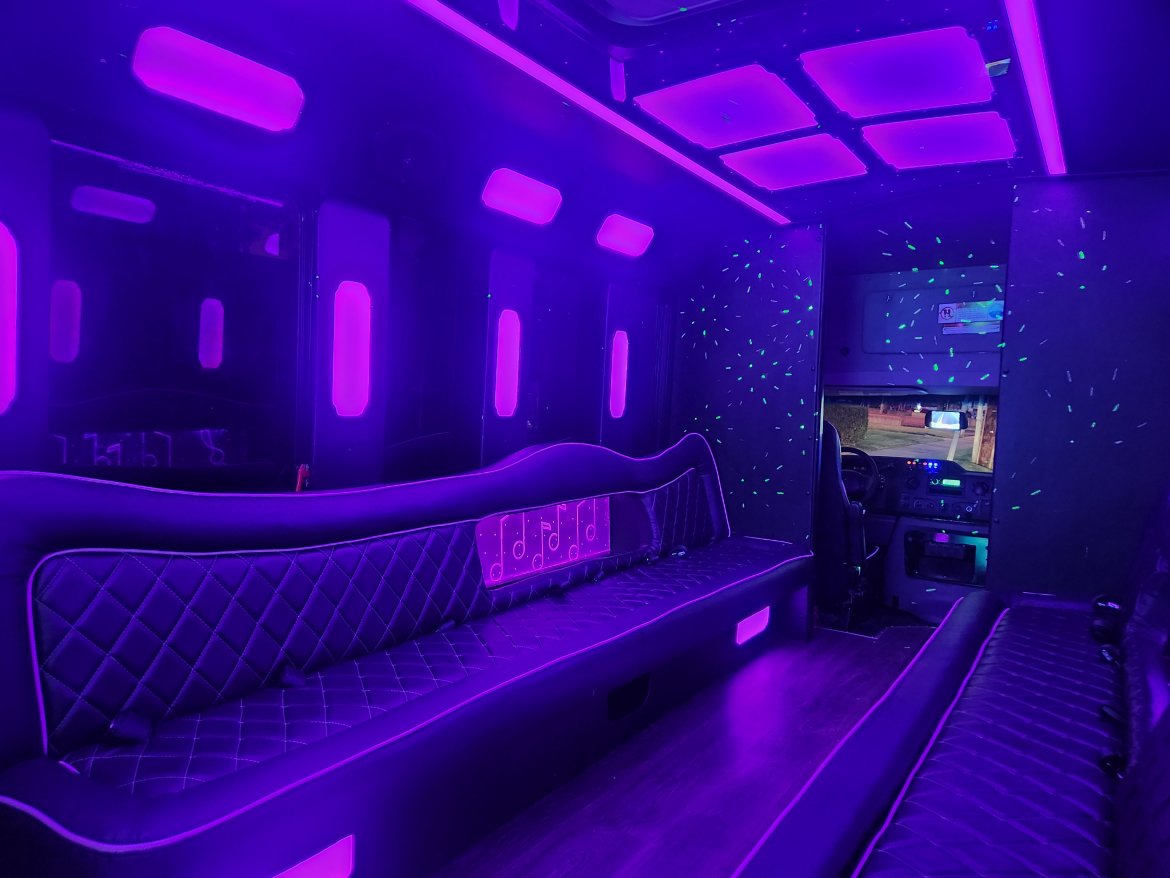 Limo Bus for Sale in Fontana, CA - Photo 15