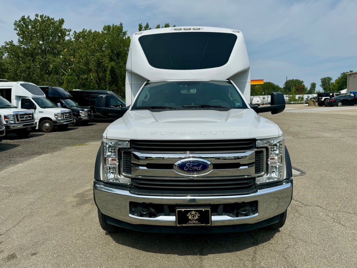 2017 Global Motor Coach Ford F-550 Limo Bus - Photo 2