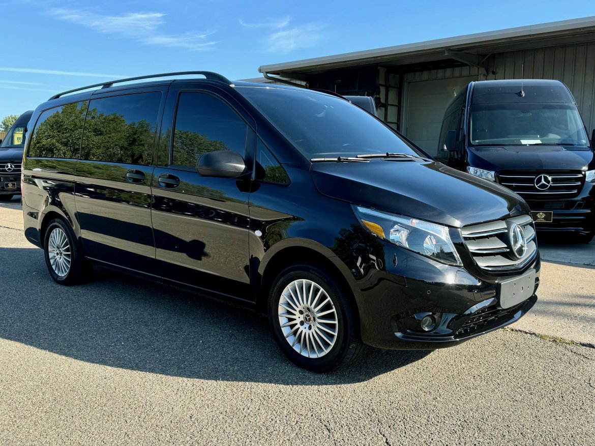 2022 Mercedes-Benz Metris Sprinter Shuttle - Photo 3