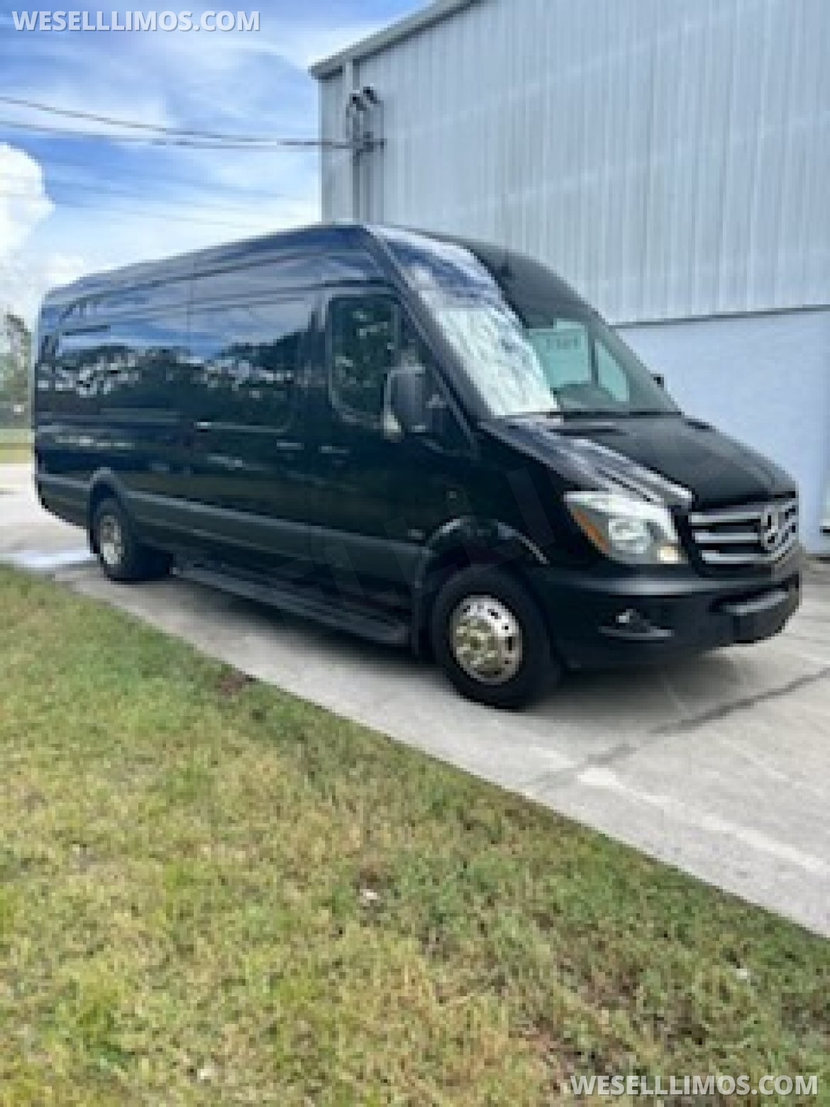 2017 Royale Coachworks Mercedes-Benz Sprinter 3500 series Sprinter - Photo 3