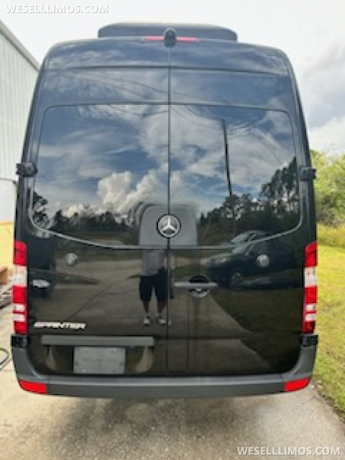 2017 Royale Coachworks Mercedes-Benz Sprinter 3500 series Sprinter - Photo 4